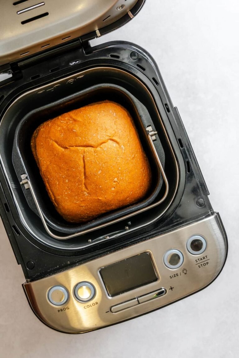 Comment utiliser une machine à pain (Guide pour débutants + Conseils)